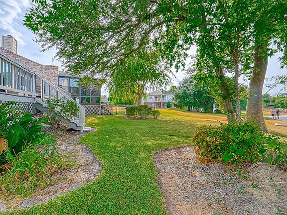 4th image of 131 Cove Cir