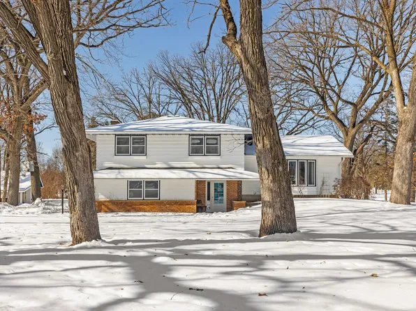 38326 Timber Ln, North Branch, MN 55056