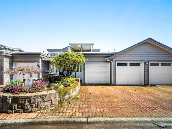 323 Governors Ct #20, New Westminster, BC V3L 5S6