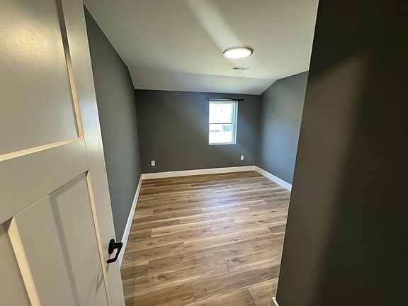 4th image of 126 E Jefferson St #11553396