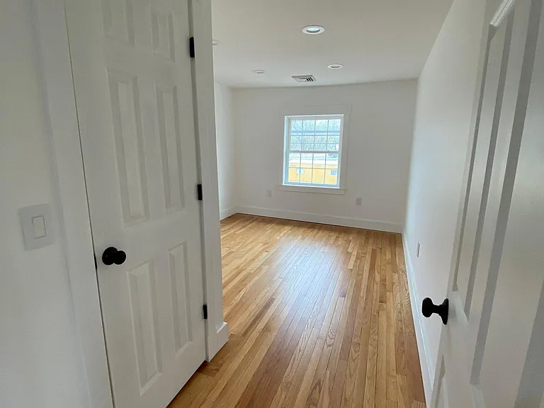 109 Main St — Photo 13