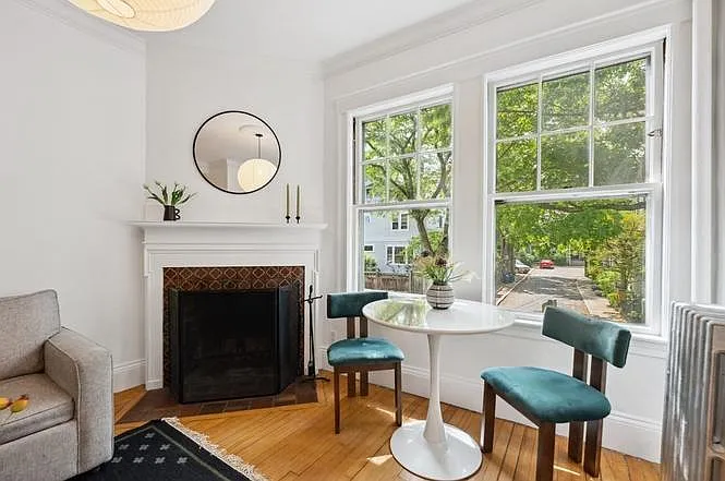 7 Linnaean St #1 — Photo 4