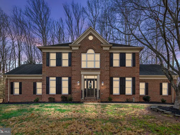 6823 Sandstone Ct, Warrenton, VA 20187