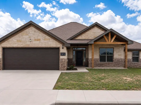 301 Shin Oak Dr, Denver City, TX 79323