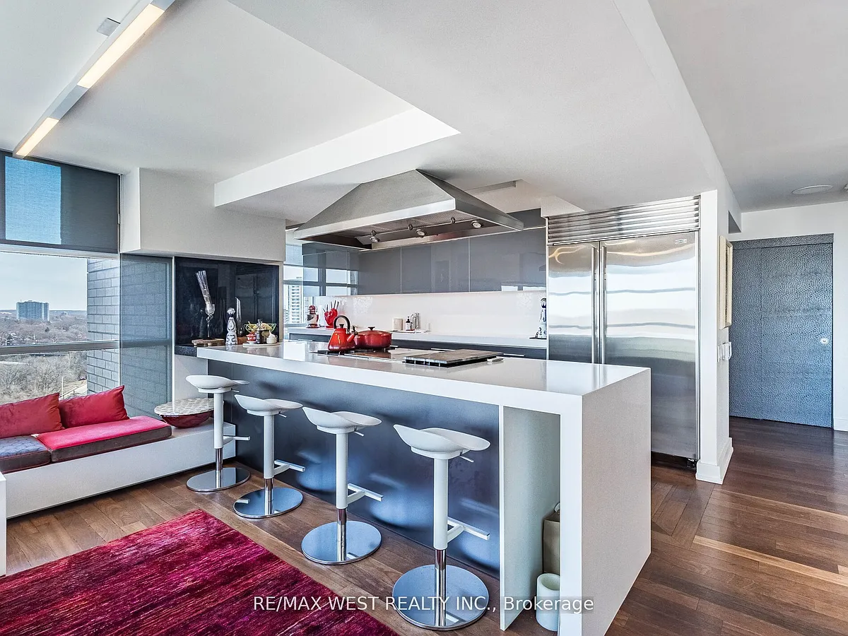 Building Photo - 409 Bloor St E #Penthouse 2