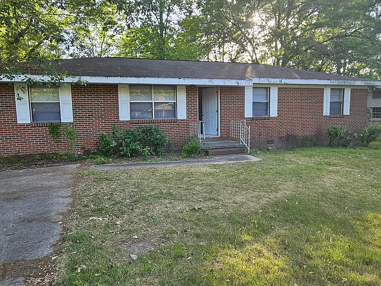 306 Mustang Dr — Photo 27