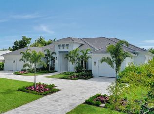 1670 Crayton Rd, Naples, FL 34102