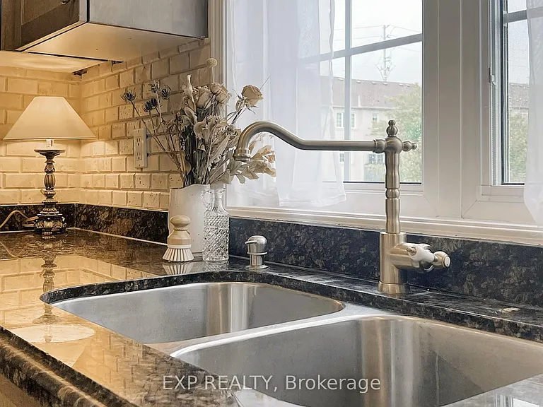 10 Post Oak Dr #10 — Photo 18