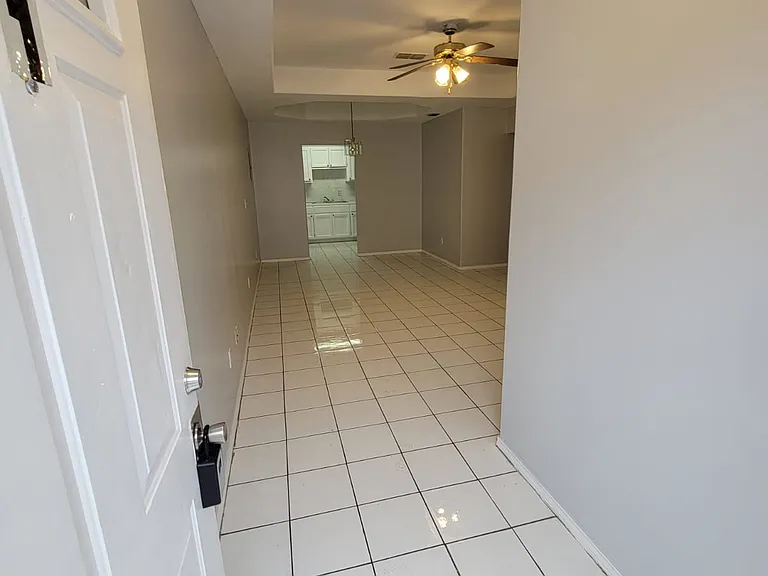 2206 Kimberly Ln #2 — Photo 2