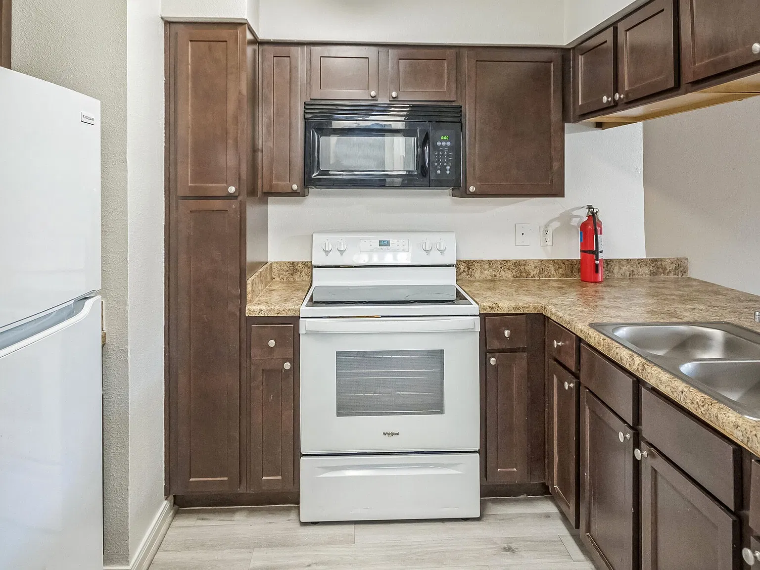 Summit at Pine Lake Estates — Photo 3