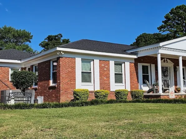 448 Trotman Dr, Ozark, AL 36360