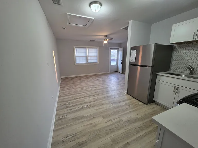 727 Branch St — Photo 5