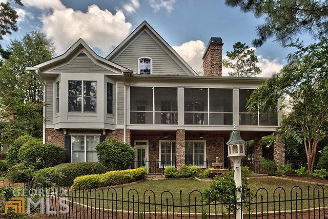 1st image of 1021 Olde Chapel Ln