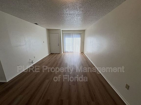 2nd image of 5420 SE 29th Pl #B