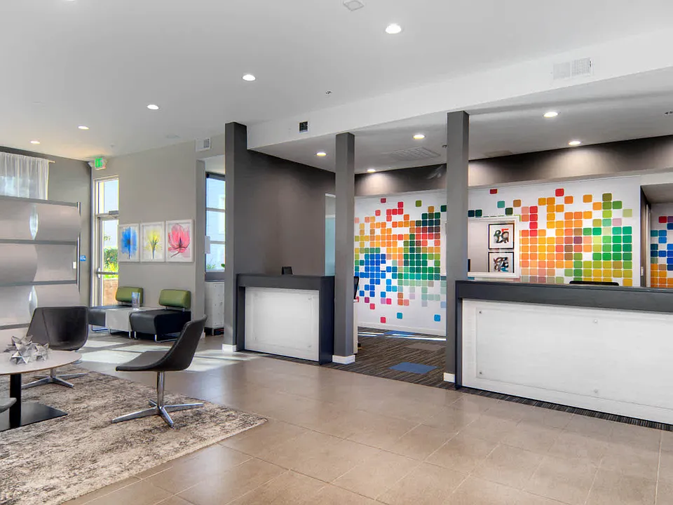 Leasing Center