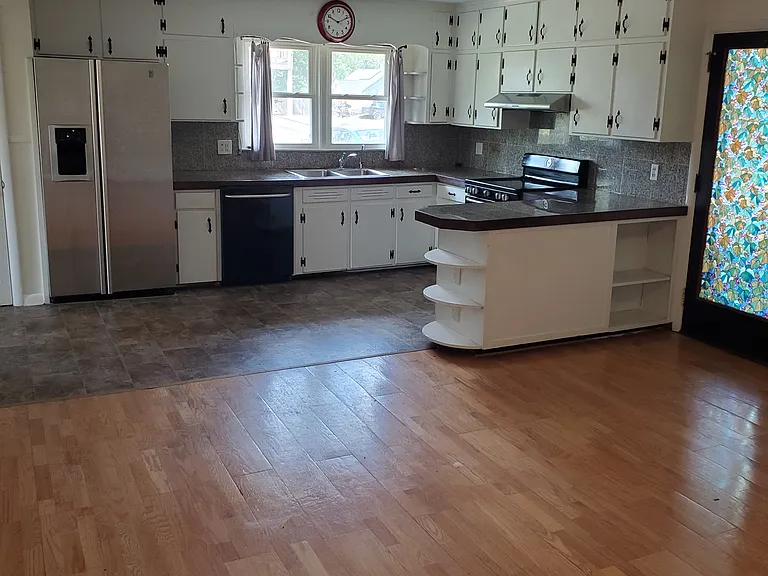 2540 Lake Wheeler Rd — Photo 17