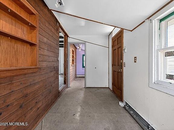 5th image of 36 Oakland Drive