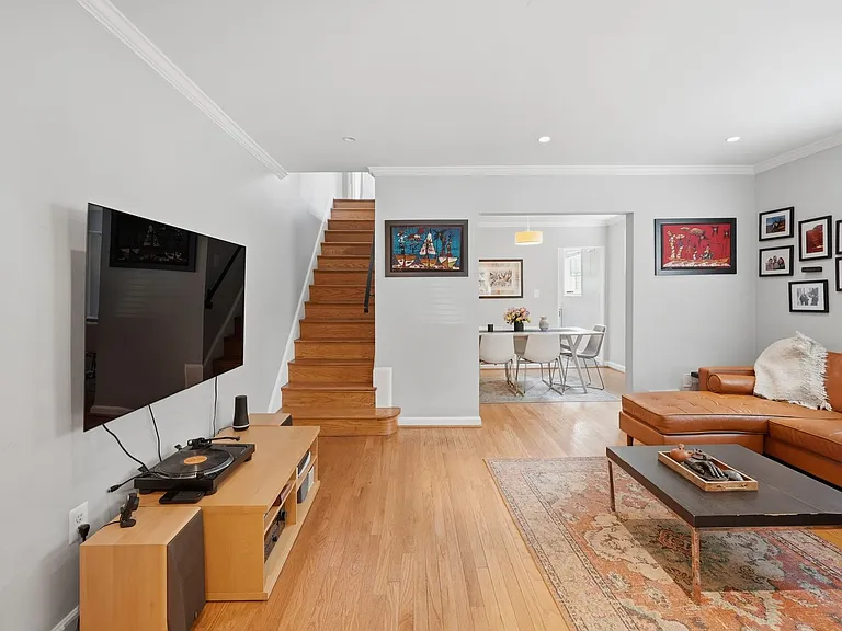 775 Oglethorpe St NE — Photo 4