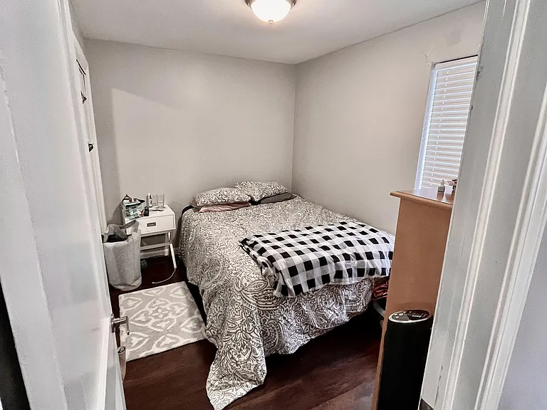 62 Madison Ct #1 — Photo 4