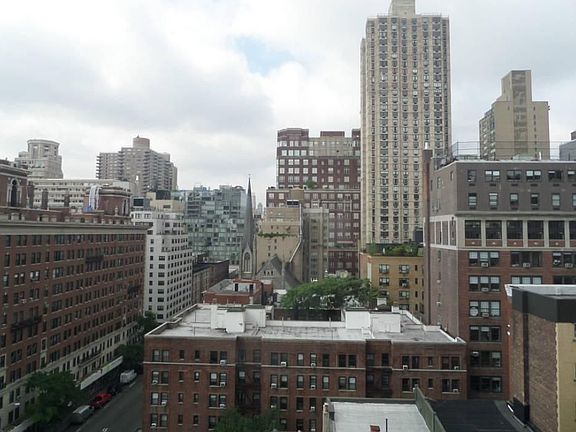 2nd image of 120 E 90th St APT 14B