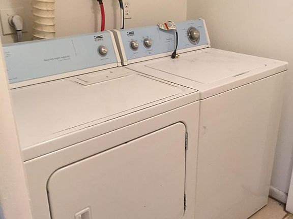 3rd image of 11480 NW 39th St