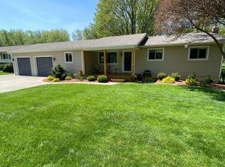 222 Hansburger St, Almont, MI