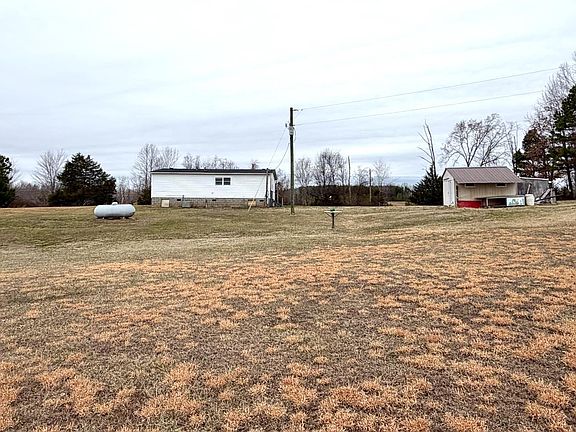 5th image of 1472 22nd Rd