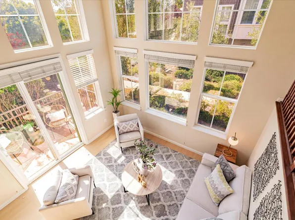 302 Whidbey Ln, Redwood City, CA 94065