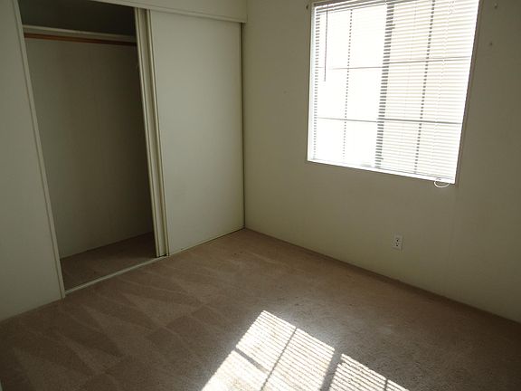 4th image of 4210 Deodar St