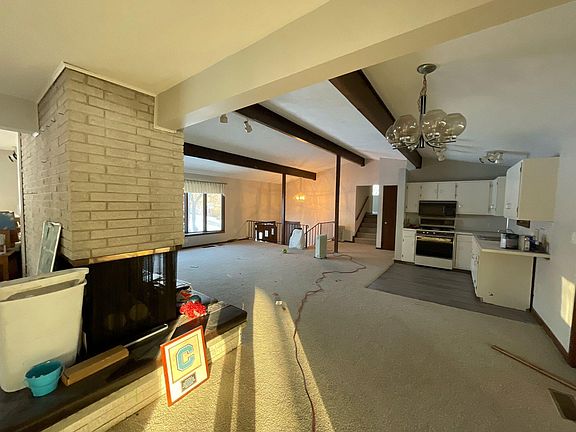 4th image of 2130 Blueberry Dr NW