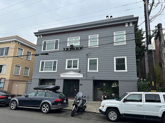 2nd image of 1615 Green St #3