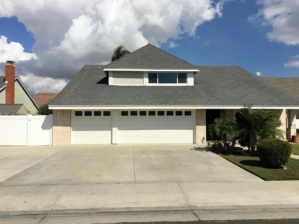 5531 Serene Dr