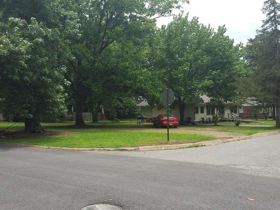 2nd image of 1309 W Park Ave