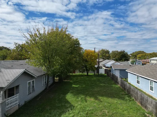 1402 Driess St, Fort Worth, TX 76104