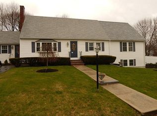 15 Falcon St, Methuen, MA 01844