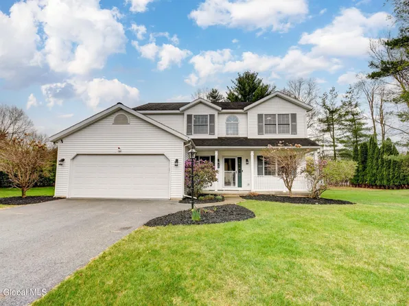 17 Sweetbriar Drive, Wilton, NY 12831