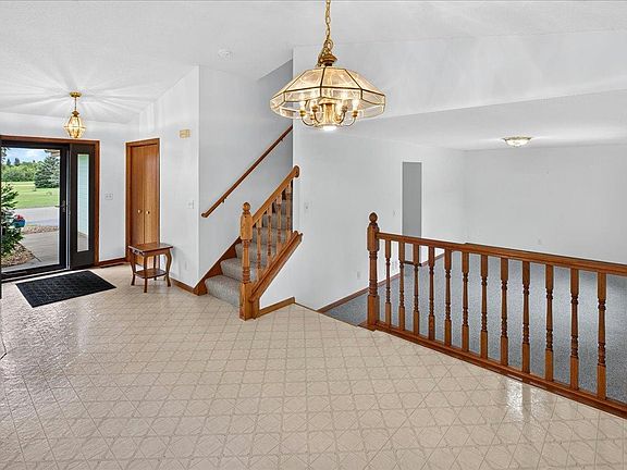 5th image of 14051 Jonquil Ln N