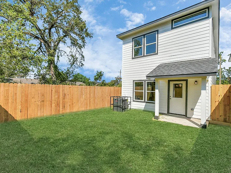 4706 Gunter St — Photo 28