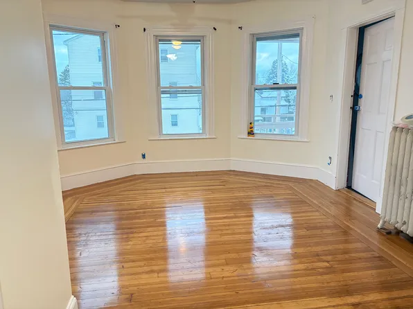 106-108 Grant St #2, Lynn, MA 01902