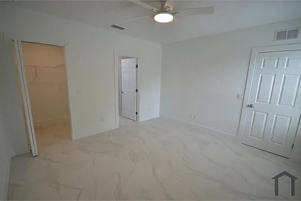 2197 Davis Ct — Photo 27