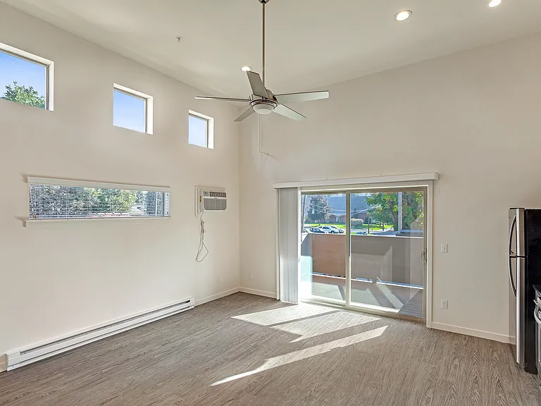 722 N 4th St #9 — Photo 7