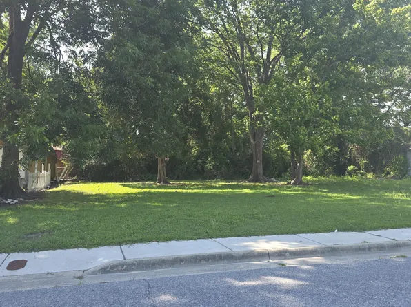 420 N Respess St Lot 76, Washington, NC 27889