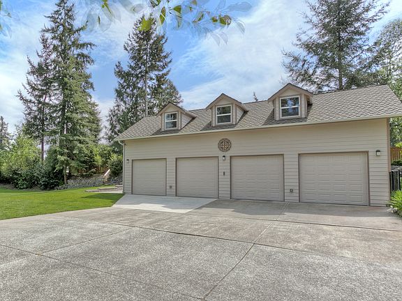 3rd image of 4123 102nd Avenue  E