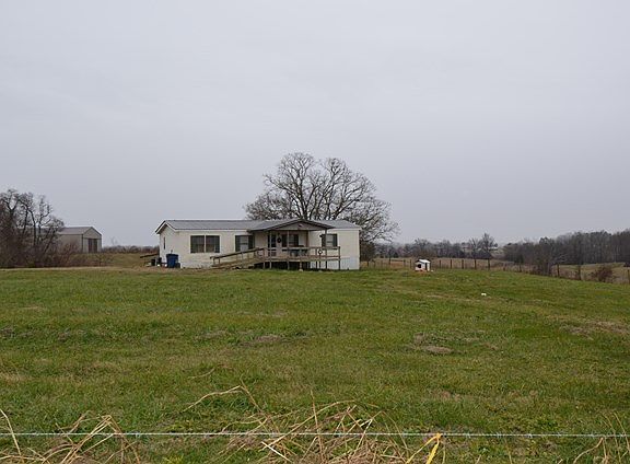 3rd image of 3922 Hiseville Park Rd