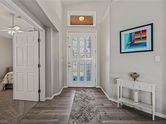 4th image of 744 Pinnacle Ct