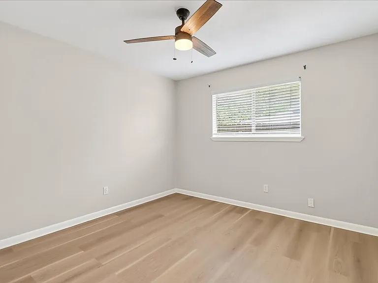 11613 Cripple Creek Dr — Photo 20