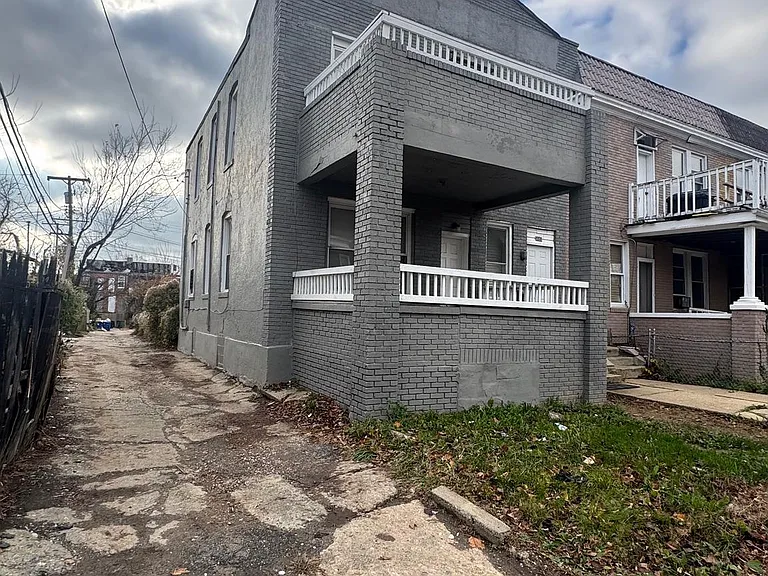 5000 Litchfield Ave #1 — Photo 3