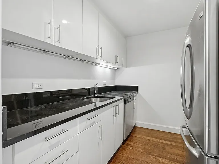 225 Schermerhorn St #18C — Photo 14