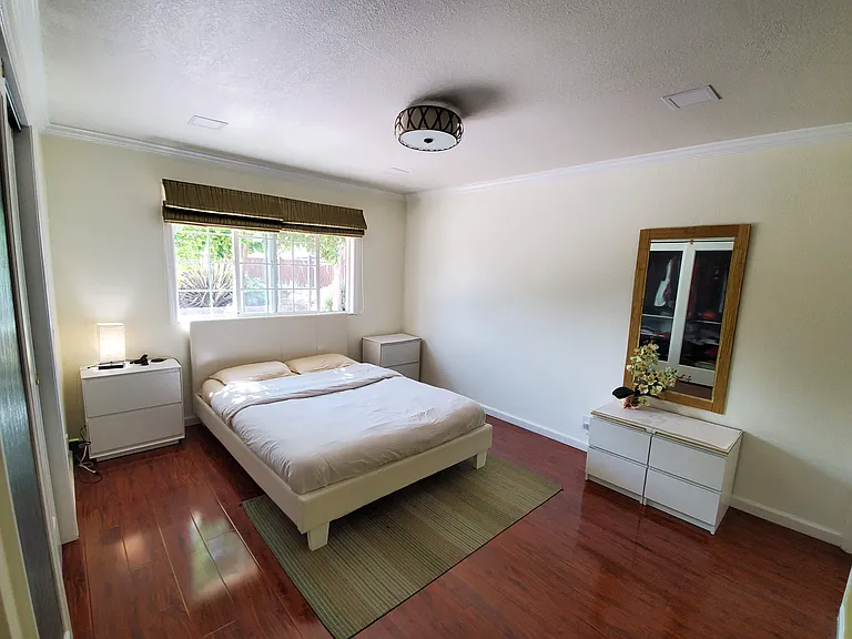 1421 Four Oaks Rd — Photo 23
