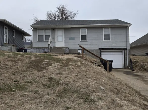 4144 Burdette St, Omaha, NE 68111